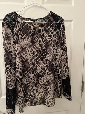 Ellen Tracy Black and White Animal Print Blouse with Lace Accents